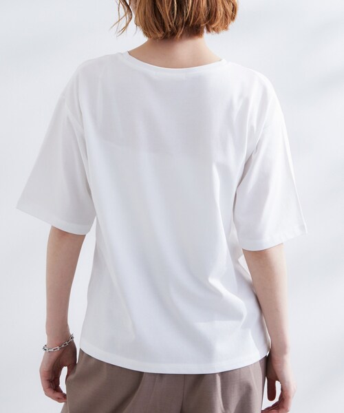 grove（グローブ）の「【UVカット/二の腕カバー】ハーフスリーブロゴTシャツ（Tシャツ/カットソー・レディース・オフホワイト/ライトベージュ/グレー系その他/ホワイト系3・02/03/04/01/05）」の21枚目の写真