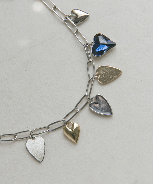 SMELLY(スメリー)の「メタルハートチャームブレスレット(ブレスレット・レディース・シルバー系その他・-)」の2枚目の写真