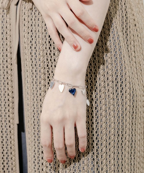 SMELLY(スメリー)の「メタルハートチャームブレスレット(ブレスレット・レディース・シルバー系その他・-)」の4枚目の写真