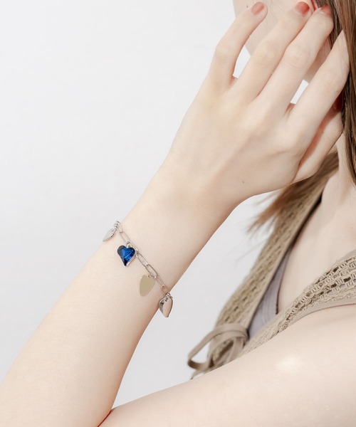 SMELLY(スメリー)の「メタルハートチャームブレスレット(ブレスレット・レディース・シルバー系その他・-)」の5枚目の写真