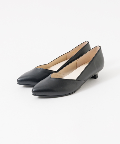 Au BANNISTER（オゥバニスター）の「OS/晴雨兼用Vｶｯﾄﾊﾟﾝﾌﾟｽ（パンプス・レディース・ベージュ/シルバー/ブラック系その他/グレイッシュベージュ・37/38/39/36/40/35）」の2枚目の写真