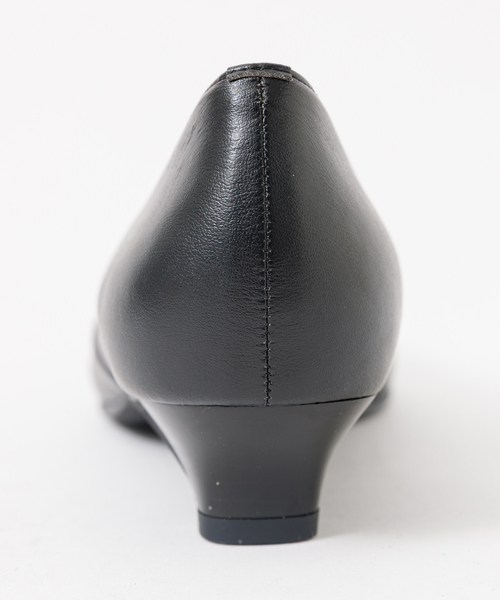 Au BANNISTER（オゥバニスター）の「OS/晴雨兼用Vｶｯﾄﾊﾟﾝﾌﾟｽ（パンプス・レディース・ベージュ/シルバー/ブラック系その他/グレイッシュベージュ・37/38/39/36/40/35）」の17枚目の写真