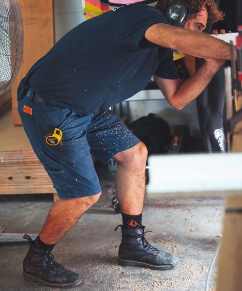 VOLCOM(ボルコム)の「【VOLCOM/ボルコム】 WORKWEAR CALIPER WORK SHORTS /カーゴショートパンツ(その他パンツ・メンズ・ネイビー/ブラック/ブラウン系その他・31inch/36inch/30inch/32inch/34inch)」の1枚目の写真