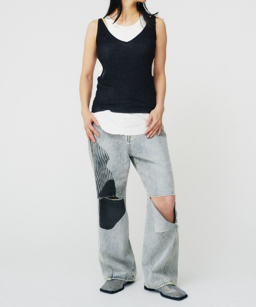 THINGS THAT MATTER(シングス ザット マター)の「AICON × KNEE CUTTING DENIM PANTS / アイコンニーカッティングデニムパンツ(デニムパンツ・レディース・ブルー・1/2)」の9枚目の写真