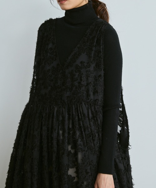 Libra Cue（リブラ キュー）の「フェザーサイドリボンジレワンピース（ワンピース・レディース・アイボリー/ブラック・FREE）」の14枚目の写真