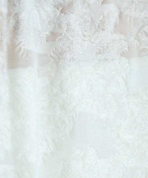 Libra Cue（リブラ キュー）の「フェザーサイドリボンジレワンピース（ワンピース・レディース・アイボリー/ブラック・FREE）」の17枚目の写真