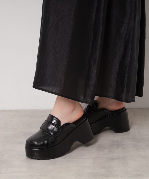 ESPERANZA(エスペランサ)の「厚底サボローファー(サンダル・レディース・ホワイト×ブラック/ブラック・L/M/S/LL)」の15枚目の写真