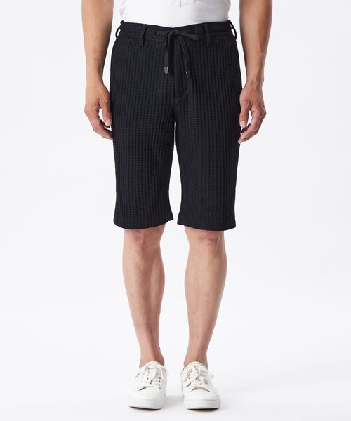 EPOCA UOMO(エポカウォモ)の「アセテートニットショートパンツ(その他パンツ・メンズ・ホワイト/ブラック・46/48)」の5枚目の写真