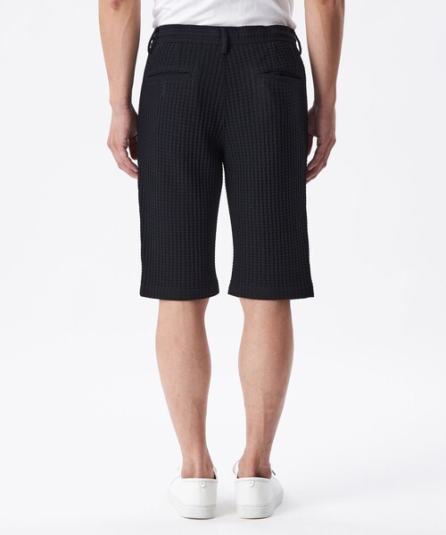 EPOCA UOMO(エポカウォモ)の「アセテートニットショートパンツ(その他パンツ・メンズ・ホワイト/ブラック・46/48)」の7枚目の写真