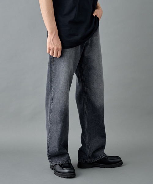 COLONY 2139（コロニートゥーワンスリーナイン）の「ルーズストレートデニム/ men's（デニムパンツ・メンズ・サックスブルー/ブラック・MEDIUM/LARGE）」の6枚目の写真