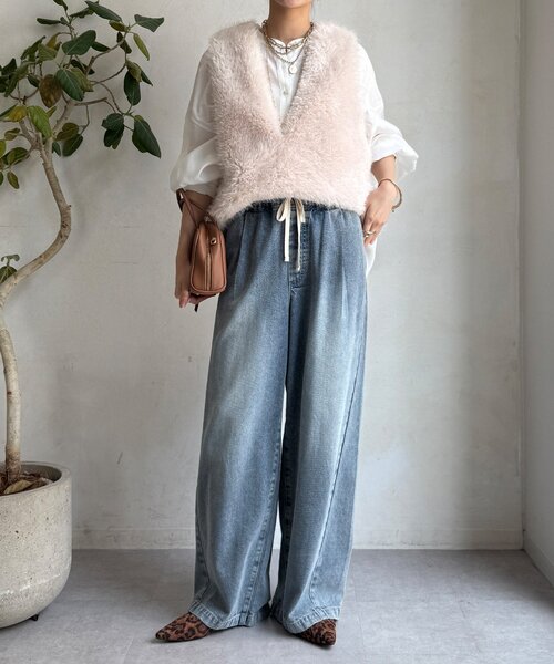 DouDou(ドゥドゥ)の「サイドスナップフェイクカシミヤファープルオーバー(ベスト・レディース・アイボリー/グレイッシュベージュ・FREE)」の5枚目の写真