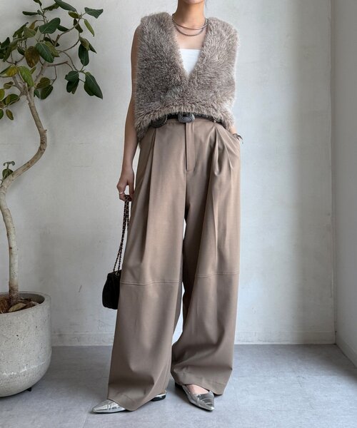 DouDou(ドゥドゥ)の「サイドスナップフェイクカシミヤファープルオーバー(ベスト・レディース・アイボリー/グレイッシュベージュ・FREE)」の13枚目の写真