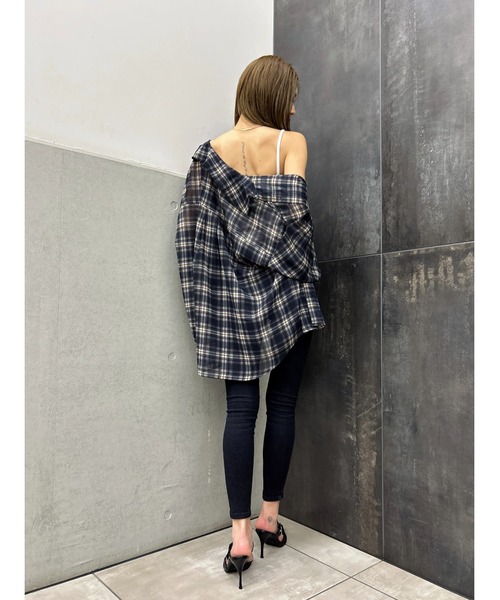 EGOIST（エゴイスト）の「チェック柄シアーオーバーシャツ（シャツ/ブラウス・レディース・ネイビー/ベージュ・FREE）」の15枚目の写真
