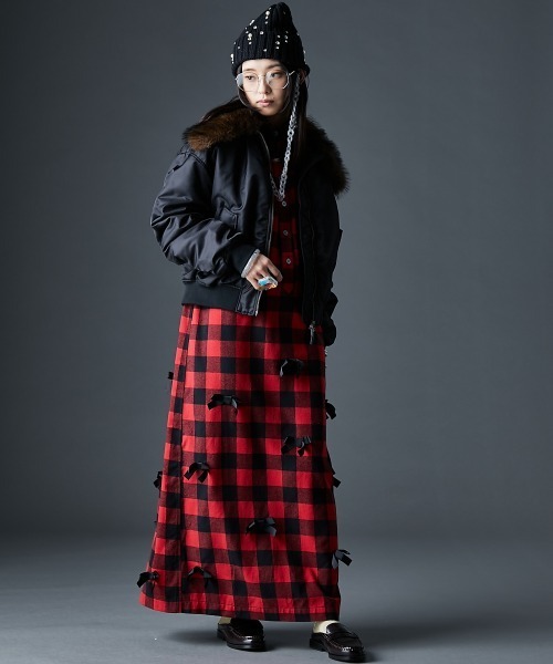 GEVS.（ジェイヴィス）の「フェイクファーカラーMA-1ブルゾン＜大きいサイズ有＞GEVS.（ブルゾン・レディース・ブラック/カーキ・5L/4L/3L/LL/L/M）」の3枚目の写真