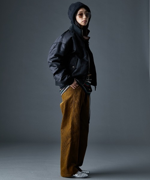 GEVS.（ジェイヴィス）の「フェイクファーカラーMA-1ブルゾン＜大きいサイズ有＞GEVS.（ブルゾン・レディース・ブラック/カーキ・5L/4L/3L/LL/L/M）」の10枚目の写真