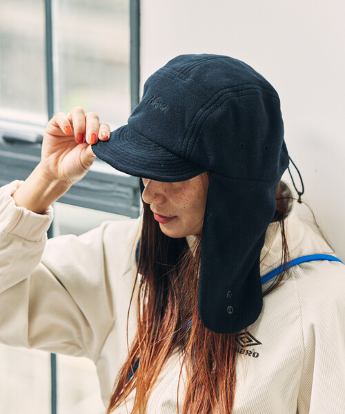 NANGA（ナンガ）の「NANGA × FREAK'S STORE/ナンガ × フリークスストア 別注 POLARTEC EAR FLAP CAP ポーラテックイヤーフラップキャップ（キャップ・メンズ・ブラック/ベージュ・ONE SIZE）」の11枚目の写真