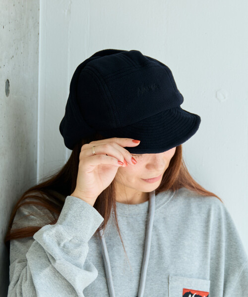 NANGA(ナンガ)の「NANGA × FREAK'S STORE/ナンガ × フリークスストア 別注 POLARTEC EAR FLAP CAP ポーラテックイヤーフラップキャップ(キャップ・メンズ・ブラック/ベージュ・ONE SIZE)」の4枚目の写真