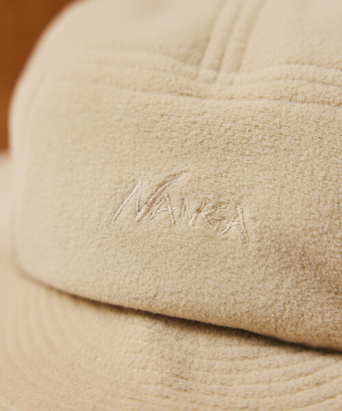 NANGA（ナンガ）の「NANGA × FREAK'S STORE/ナンガ × フリークスストア 別注 POLARTEC EAR FLAP CAP ポーラテックイヤーフラップキャップ（キャップ・メンズ・ブラック/ベージュ・ONE SIZE）」の3枚目の写真