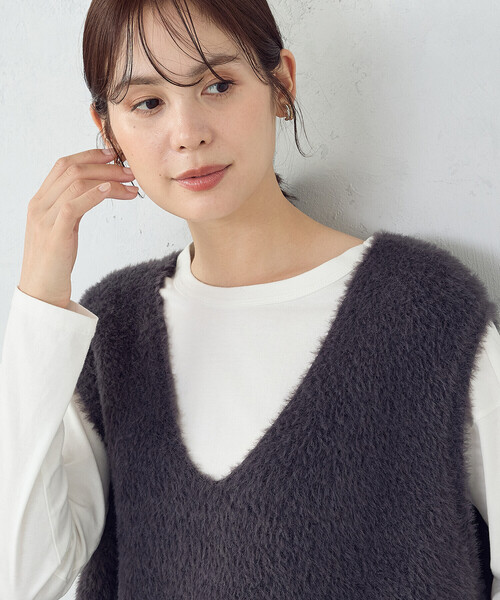 COMME CA ISM(コムサイズム)の「【ウォッシャブル】シャギー ニットベスト(ベスト・レディース・チャコール/ブルー/アイボリー/グレイッシュベージュ/サックスブルー/モカ・FREE)」の19枚目の写真