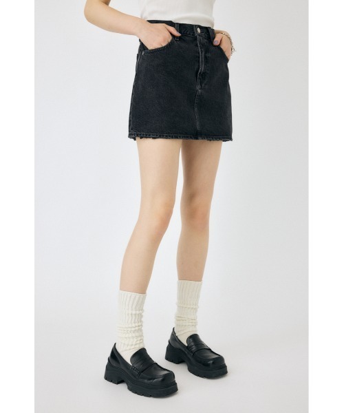 MOUSSY(マウジー)の「DENIM ミニスカート(デニムスカート・レディース・ワンウォッシュ/ブラック・0/1/2)」の6枚目の写真