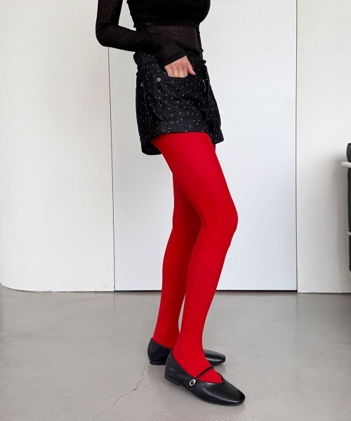 4INT.(フォイント)の「【ノンフェードデニム】ドット ローライズ ロールアップ デニム ショートパンツ(デニムパンツ・レディース・ブラック/グレー・S/M/L)」の8枚目の写真