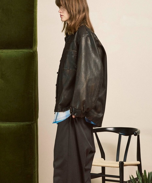 MAISON SPECIAL（メゾンスペシャル）の「《UNISEX》Artificial Leather Prime-Over Shirt Blouson/アーティフィシャルレザープライムオーバーシャツブルゾン【MAISON SPECIAL/メゾンスペシャル】（ブルゾン・メンズ・ダークブラック/ダークブラウン・0/1/2）」の7枚目の写真