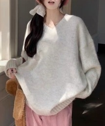 ゆったりシルエット Vネックニット