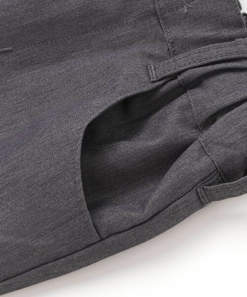 BeBe（ベベ）の「TRツイルロングパンツ（スラックス・キッズ・グレー・120cm/130cm/150cm/140cm/110cm）」の8枚目の写真