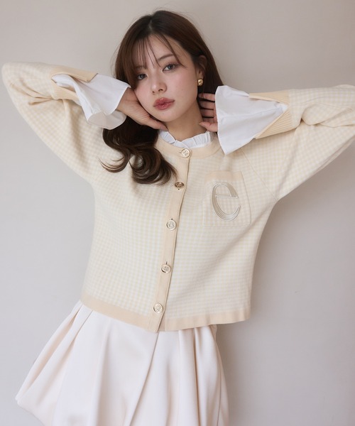 EIMY ISTOIRE（エイミーイストワール）の「Attached collar ニットジャケット（ノーカラージャケット・レディース・グレー/キャメル/ネイビー/ブラウン/その他/ブラック/レッド/サックスブルー/グレー系その他/ブラック系その他/ブラック×ホワイト/グリーン/イエロー/ライトピンク・F/F(99)）」の21枚目の写真