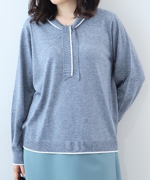 fleur by mint breeze(フルールバイミントブリーズ)の「【L~5L 大きいサイズ】配色ボウタイニットプルオーバー(ニット/セーター・レディース・グレー/クリーム/ネイビー・LL/3L/4L/5L)」の2枚目の写真