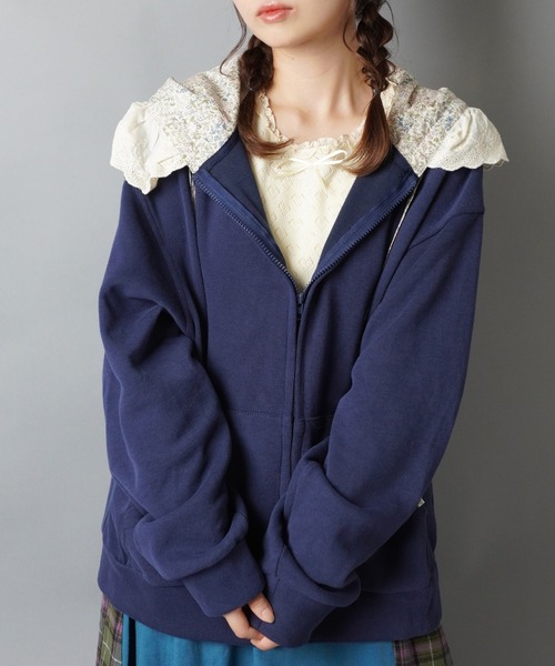 SPINNS（スピンズ）の「【販売NG】裏毛ジップパーカー/レース付きフード/小花柄/NEO森ガール（パーカー・レディース・アイボリー/ネイビー/ライトグリーン・ONESIZE）」の9枚目の写真