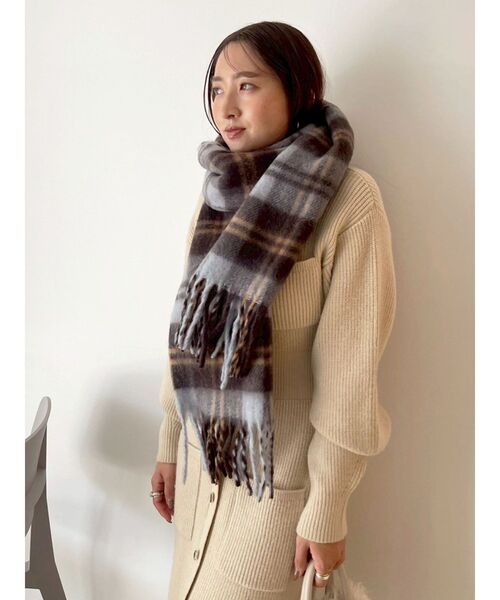 LAGUNAMOON（ラグナムーン）の「ワイドチェックストール（ストール/ショール・レディース・ベージュ/ブルー/ブラウン・FREE）」の13枚目の写真