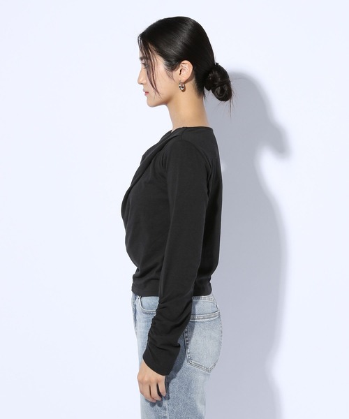 GLOBAL WORK（グローバルワーク）の「ドレープトップス長袖/599665（Tシャツ/カットソー・レディース・チャコールグレー/ブラック・MEDIUM/LARGE）」の20枚目の写真