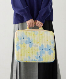 CROSSPLUS ONLINE（クロスプラスオンライン）の「Wpc.キルティングPCケース【Lサイズ・撥水】（PC・タブレットケース）」