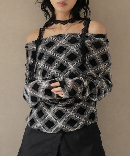 Ulysses(ユリシス)の「【2way】レースチョーカー付きチェックカットソー(Tシャツ/カットソー・レディース・ブラック/ブラウン・M/S)」の1枚目の写真