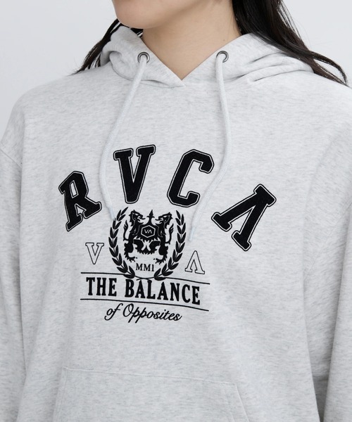RVCA(ルーカ)の「RVCA レディース ARCH COLLEGE LOOSE FIT HOODIE パーカー 【2025年秋冬モデル】 @autumn/ルーカアーチカレッジロゴプルオーバーパーカー・フーディー(パーカー・レディース・ブラック/グレー/オフホワイト・SMALL/MEDIUM/LARGE)」の5枚目の写真