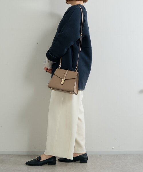 un dix cors（アンディコール）の「《上品カジュアルに◎》ひねり金具ワンハンドルボストンバッグ（ハンドバッグ・レディース・イエロー/ブラウン/グレイッシュベージュ・FREE）」の11枚目の写真
