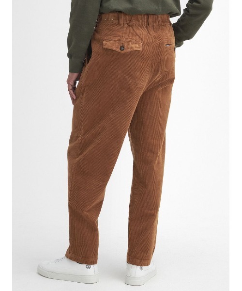 Barbour(バブアー)の「コーデュロイ ストレッチ パンツ(リラックスフィット)(その他パンツ・メンズ・ネイビー/イエロー/ブラウン/グリーン・28/30/32)」の7枚目の写真