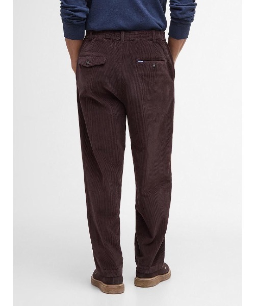 Barbour(バブアー)の「コーデュロイ ストレッチ パンツ(リラックスフィット)(その他パンツ・メンズ・ネイビー/イエロー/ブラウン/グリーン・28/30/32)」の12枚目の写真