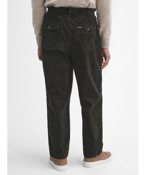 Barbour(バブアー)の「コーデュロイ ストレッチ パンツ(リラックスフィット)(その他パンツ・メンズ・ネイビー/イエロー/ブラウン/グリーン・28/30/32)」の17枚目の写真