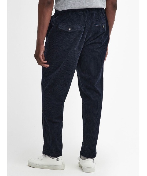 Barbour(バブアー)の「コーデュロイ ストレッチ パンツ(リラックスフィット)(その他パンツ・メンズ・ネイビー/イエロー/ブラウン/グリーン・28/30/32)」の22枚目の写真