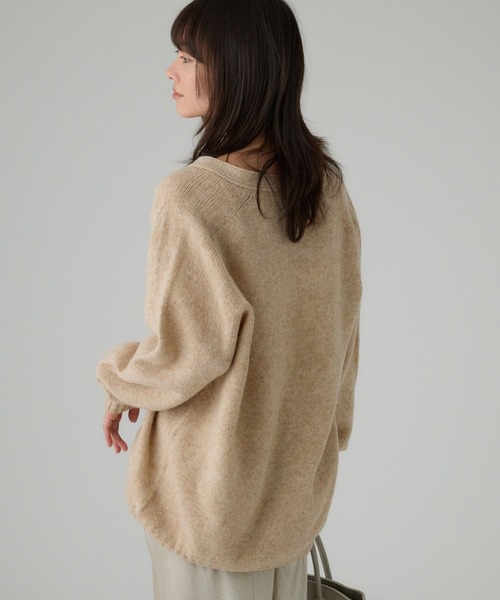 BABYLONE(バビロン)の「【Harley of scotland】<別注>Vネックカーディガン(カーディガン/ボレロ・レディース・オフホワイト/グレー/ブルー/レッド/グリーン・フリー)」の8枚目の写真