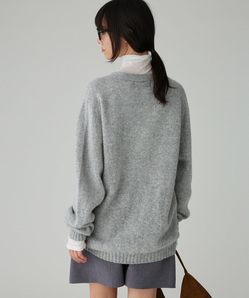 BABYLONE(バビロン)の「【Harley of scotland】<別注>Vネックカーディガン(カーディガン/ボレロ・レディース・オフホワイト/グレー/ブルー/レッド/グリーン・フリー)」の13枚目の写真