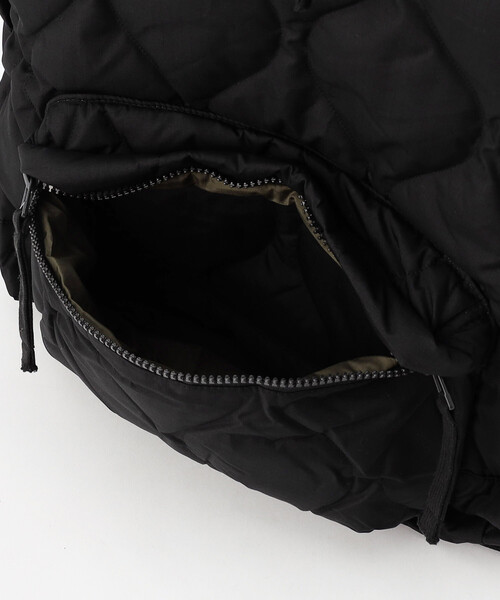 FREAK'S STORE(フリークスストア)の「限定展開 TAION/タイオン MILITARY DOWN BACK PACK/ミリタリー ダウン バックパック (リュックサック)(バックパック/リュック・レディース・ブラック/オリーブ/キャメル・ONE SIZE)」の19枚目の写真