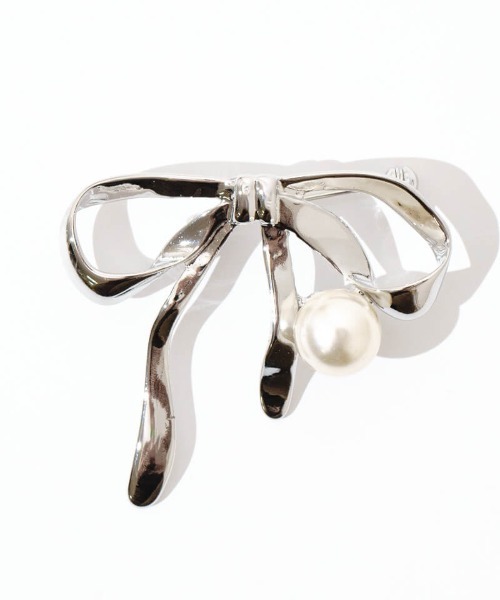 flower(フラワー)の「フォーリングリボンブローチ(ブローチ/コサージュ・レディース・シルバー/ゴールド・FREE)」の11枚目の写真