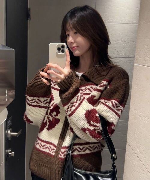 ROCKCAKE（ロックケーキ）の「Flower Cowichan Cardigan - Brown（カーディガン/ボレロ・レディース・その他・SMALL）」の9枚目の写真