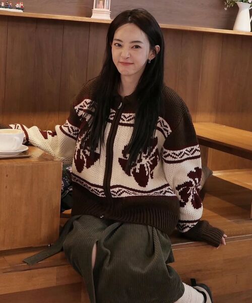 ROCKCAKE（ロックケーキ）の「Flower Cowichan Cardigan - Brown（カーディガン/ボレロ・レディース・その他・SMALL）」の11枚目の写真