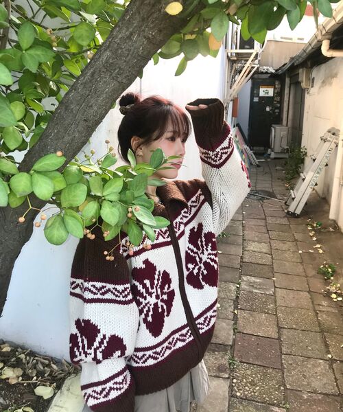 ROCKCAKE（ロックケーキ）の「Flower Cowichan Cardigan - Brown（カーディガン/ボレロ・レディース・その他・SMALL）」の3枚目の写真