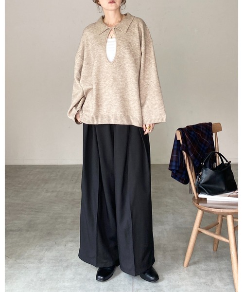She's Closet(シーズクローゼット)の「深vネック長袖オーバーサイズスキッパーポロニット&ミニスカートセットアップ(セットアップ・レディース・ブラウン/ベージュ/グレー/ブラック・FREE)」の13枚目の写真