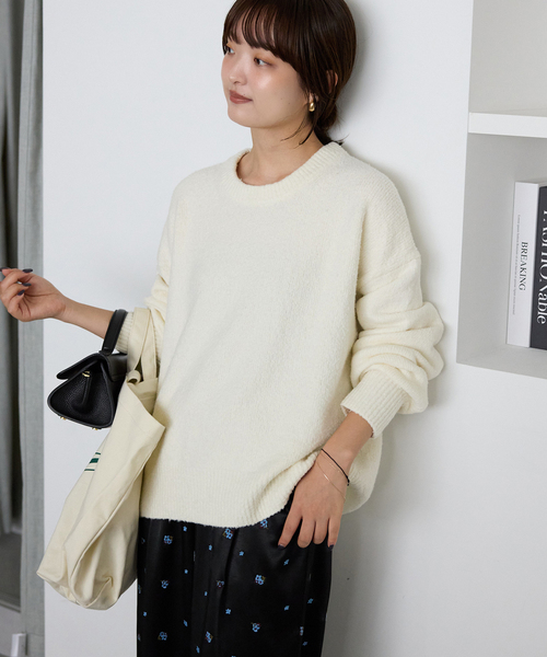 SLOBE IENA（スローブイエナ）の「Air Fit ニットプルオーバー（ニット/セーター・レディース・グレー/ホワイト/パープル/イエロー・FREE）」の21枚目の写真